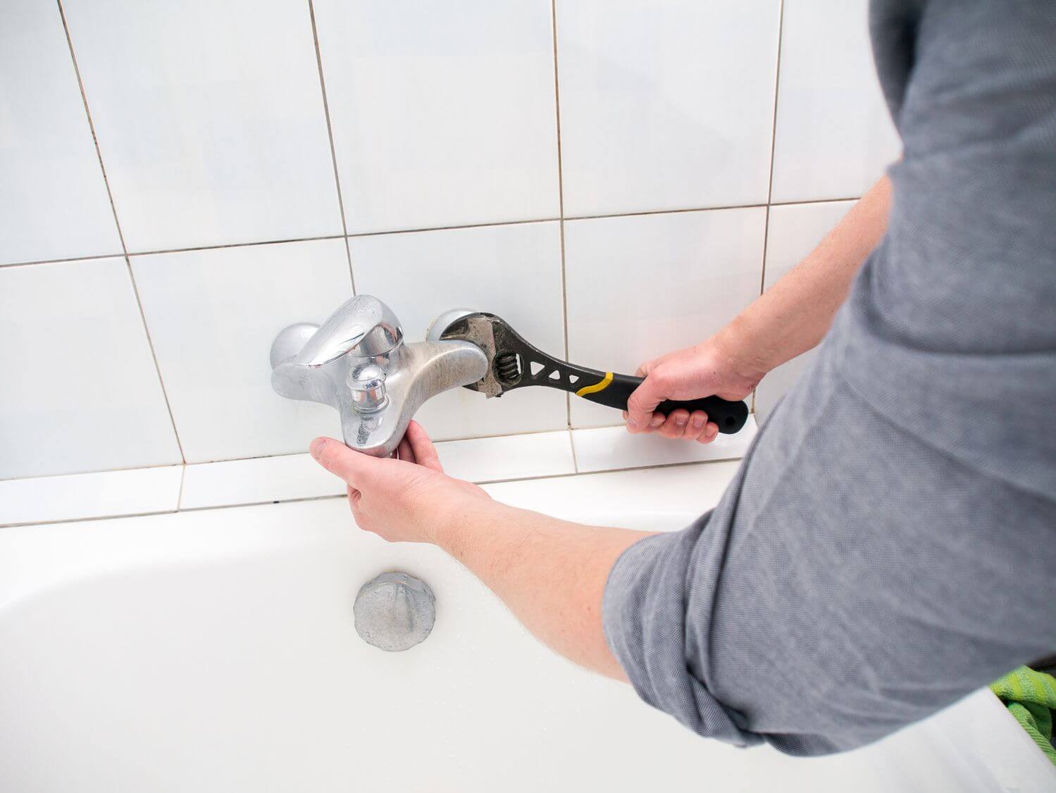 Top 4 Plumbing Problems to Be Aware Of